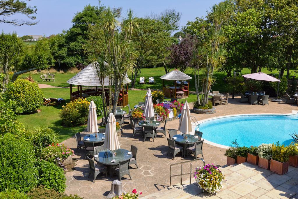 The Farmhouse Hotel And Restaurant Saint Saviour Fasiliteter bilde